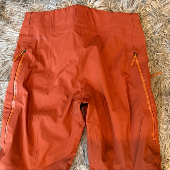 Patagonia Ski Pants. Men’s Size Medium - Picture 7 of 16